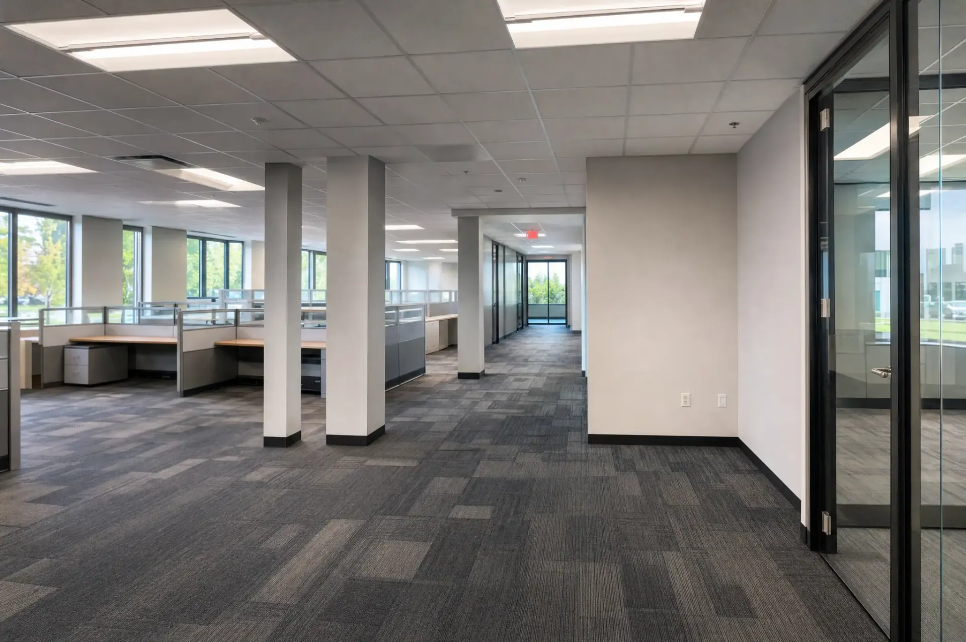 Commercial Vinyl / LVT / LVP